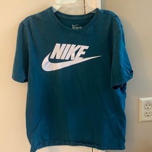 Nike T-Shirt